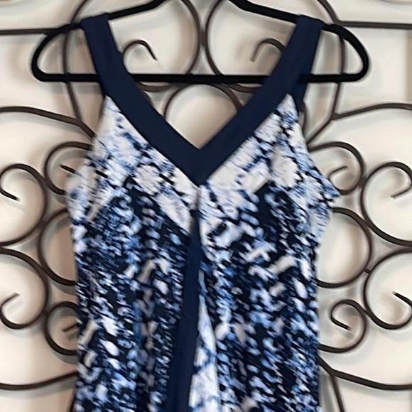 STYLE & CO. SLEEVELESS ASYMMETRICAL TIE DYED MIDI DRESS BLUE WHITE SIZE XS - Picture 3 of 12
